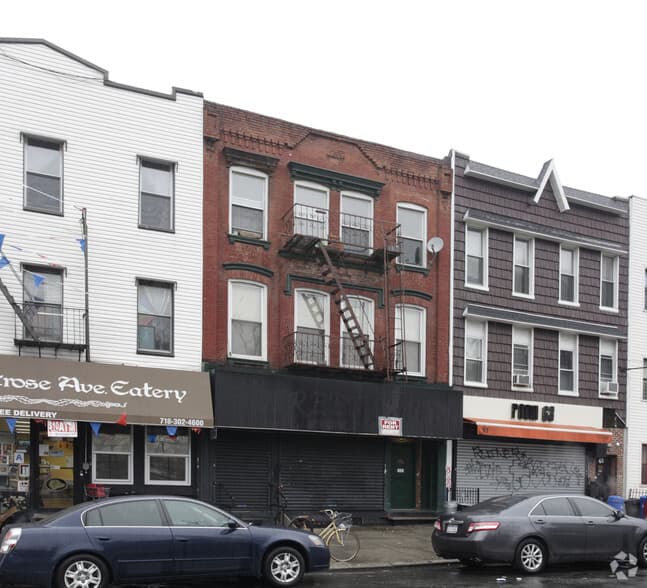 61 Montrose Avenue exterior