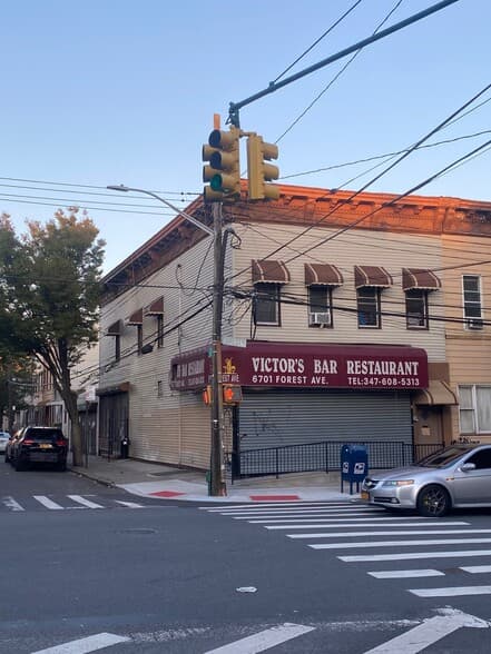 1524 Myrtle Avenue exterior